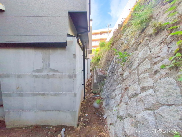 神奈川県横浜市神奈川区三ツ沢下町の新築戸建て外構写真 2025年11月3日撮影