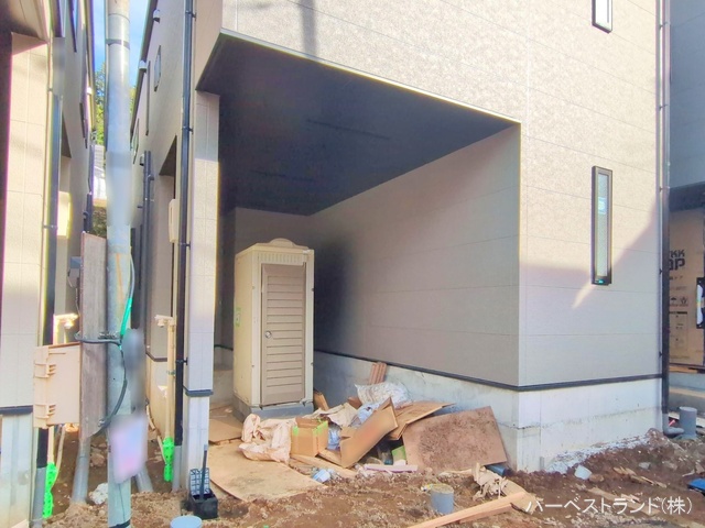 神奈川県横浜市神奈川区三ツ沢下町の新築戸建て外構写真 2025年11月3日撮影