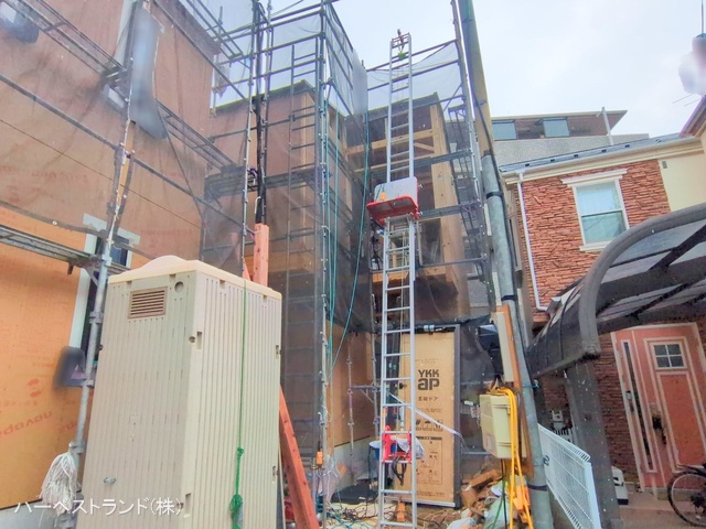 神奈川県横浜市神奈川区三ツ沢下町の新築戸建て上棟写真 2025年9月3日撮影