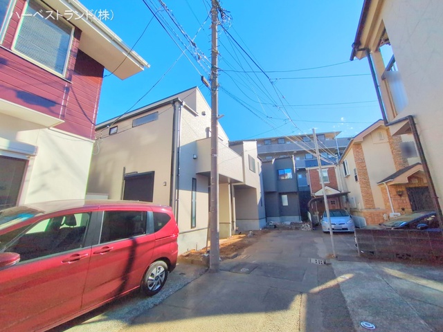 神奈川県横浜市神奈川区三ツ沢下町の新築戸建て外構写真 2025年12月3日撮影