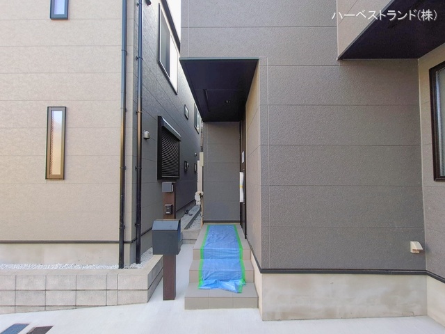 神奈川県横浜市神奈川区三ツ沢下町の新築戸建て完成写真 2026年1月29日撮影