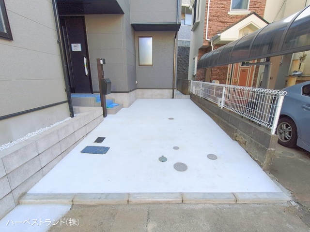 神奈川県横浜市神奈川区三ツ沢下町の新築戸建て完成写真 2026年1月29日撮影