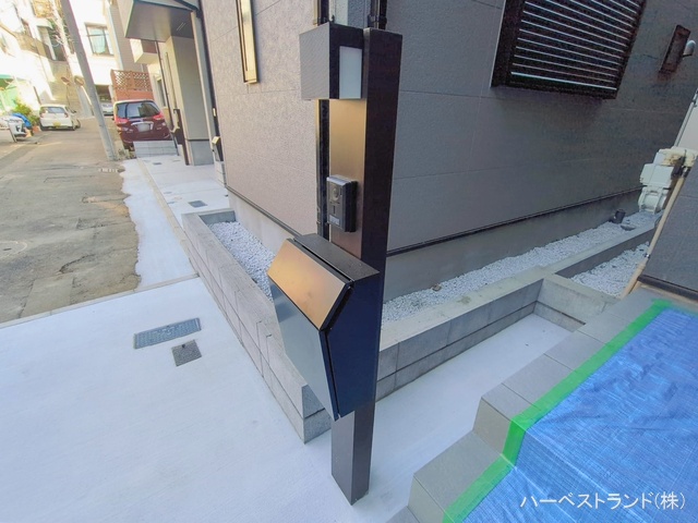 神奈川県横浜市神奈川区三ツ沢下町の新築戸建て完成写真 2026年1月29日撮影