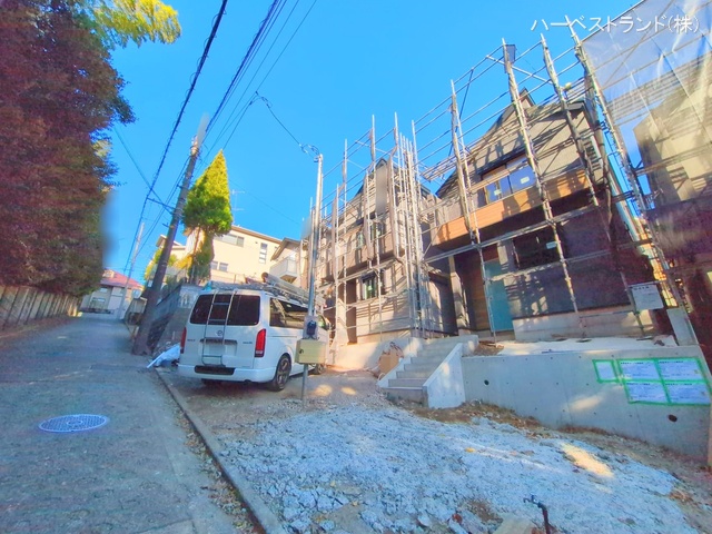 神奈川県横浜市港北区下田町３丁目の新築戸建て外構写真 2025年12月11日撮影