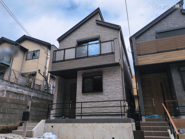 神奈川県横浜市港北区下田町3丁目の新築戸建て外構写真 2026年3月5日撮影