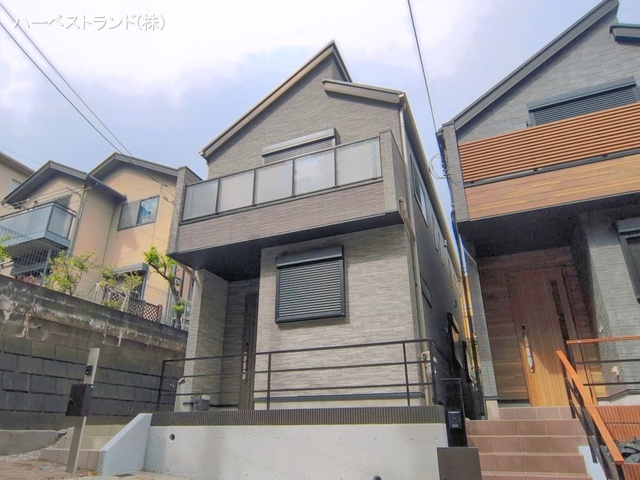 神奈川県横浜市港北区下田町３丁目の新築戸建て完成写真 2026年4月1日撮影