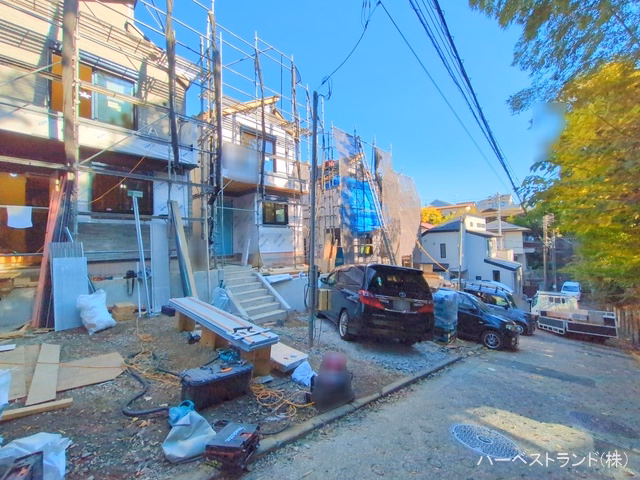 神奈川県横浜市港北区下田町３丁目の新築戸建てシート写真 2025年11月16日撮影