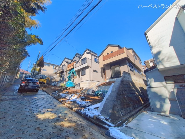 神奈川県横浜市港北区下田町３丁目の新築戸建て外構写真 2026年2月8日撮影