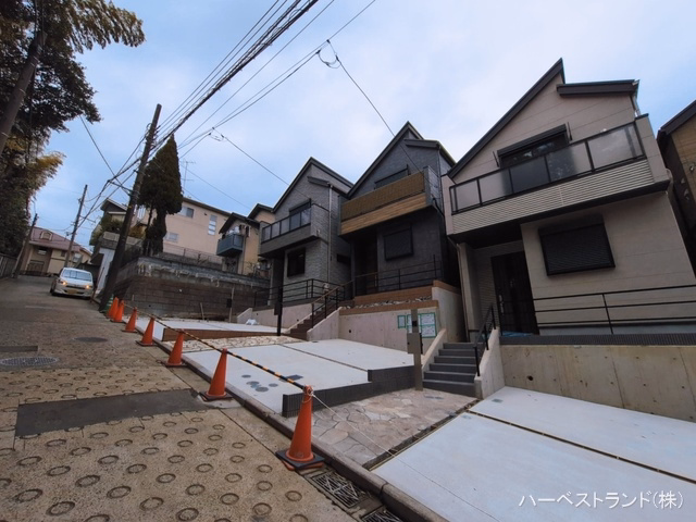神奈川県横浜市港北区下田町３丁目の新築戸建て外構写真 2026年3月5日撮影
