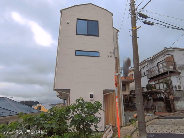 新築戸建て 神奈川区西寺尾1丁目 外構