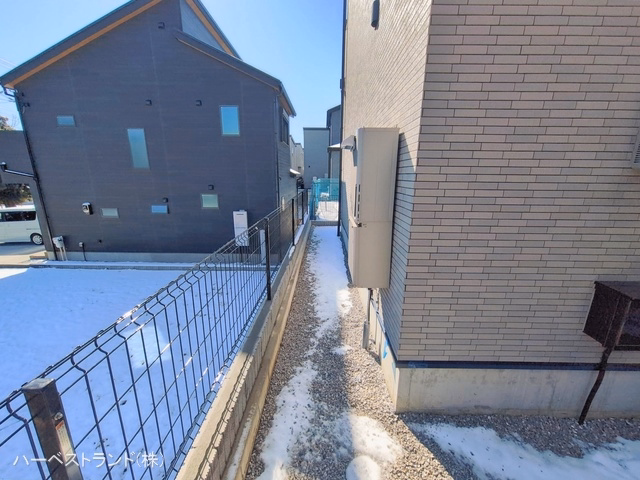 神奈川県綾瀬市深谷中２丁目の新築戸建て完成写真 2026年2月8日撮影