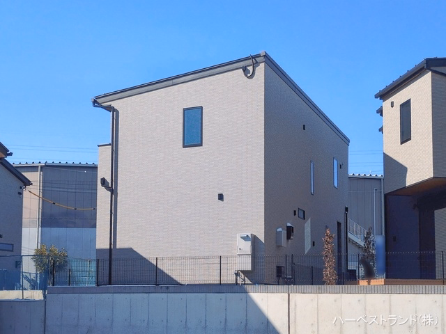 神奈川県綾瀬市深谷中２丁目の新築戸建て完成写真 2026年2月8日撮影