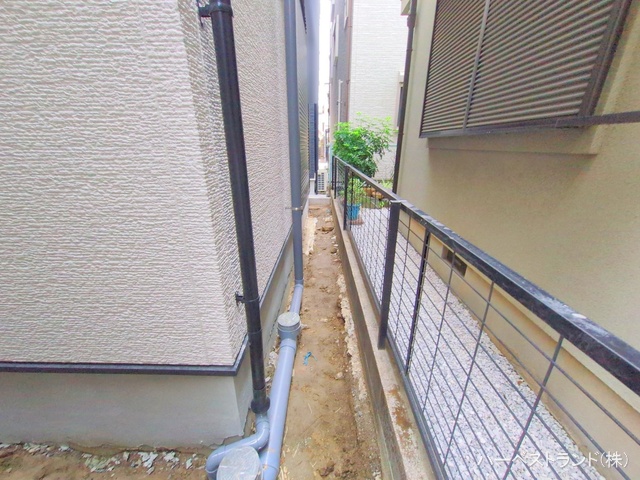 神奈川県川崎市中原区小杉御殿町2丁目の新築戸建て外構写真 2025年10月20日撮影