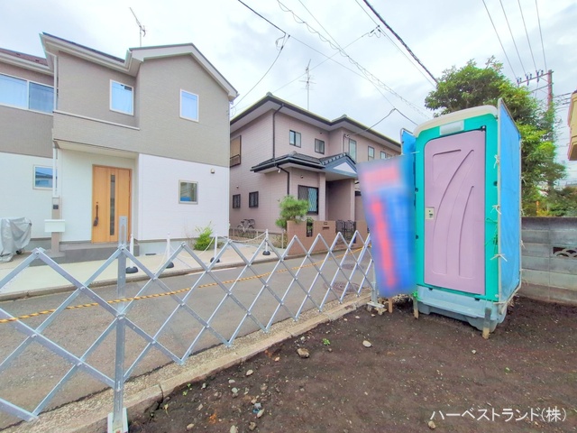 神奈川県横浜市瀬谷区南台１丁目の新築戸建て基礎写真 2025年10月19日撮影