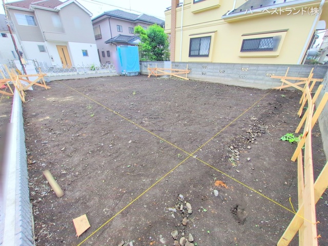 神奈川県横浜市瀬谷区南台１丁目の新築戸建て基礎写真 2025年10月19日撮影