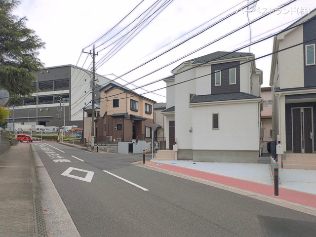 神奈川県綾瀬市小園南２丁目の新築戸建て完成写真 2026年4月5日撮影