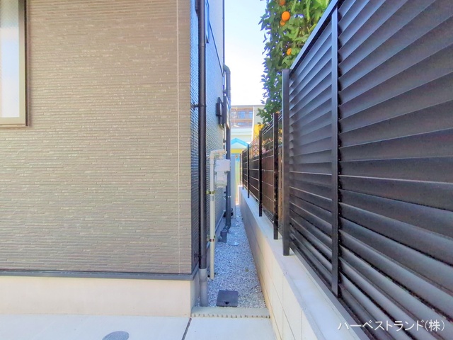 神奈川県川崎市高津区明津の新築戸建て完成写真 2025年12月10日撮影