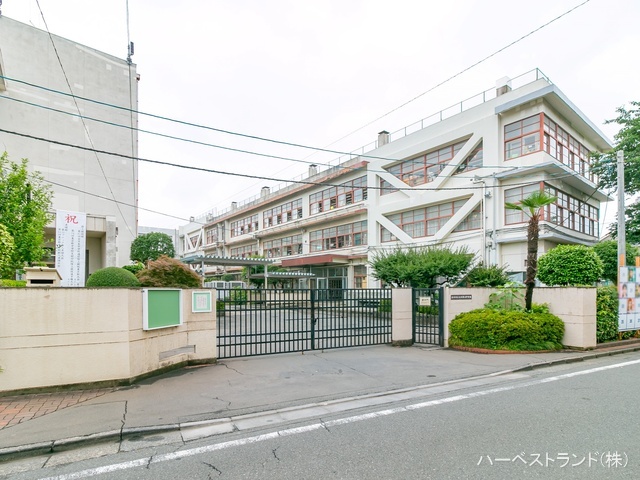 立川市立立川第五中学校　距離730m