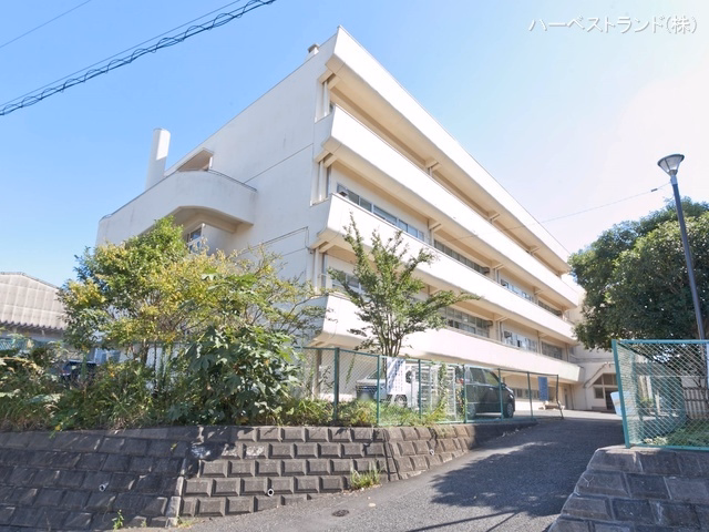 神奈川県横浜市鶴見区馬場１丁目の新築戸建て周辺 横浜市立上の宮中学校　距離1670m