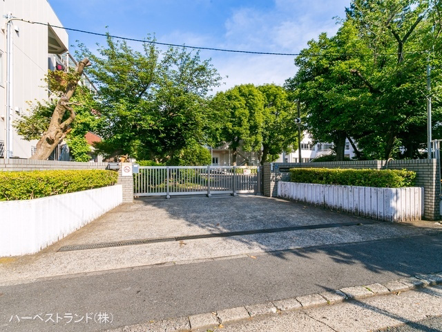 神奈川県川崎市幸区小倉５丁目の新築戸建て周辺 川崎市立小倉小学校　距離650m