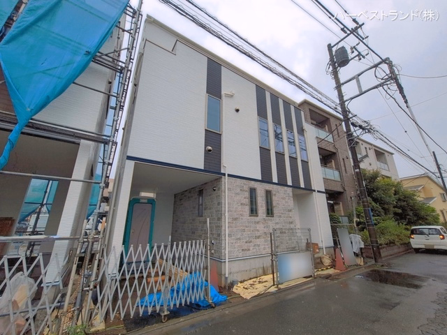 神奈川県川崎市幸区小倉５丁目の新築戸建て外構写真 2026年6月24日撮影