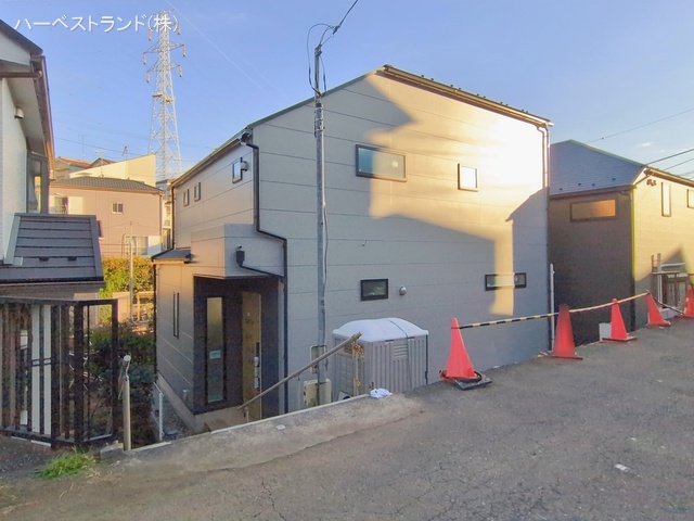神奈川県横浜市瀬谷区阿久和東２丁目の新築戸建て外構写真 2026年1月6日撮影