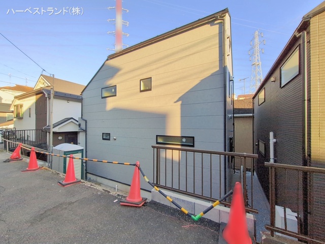 神奈川県横浜市瀬谷区阿久和東２丁目の新築戸建て外構写真 2026年1月6日撮影