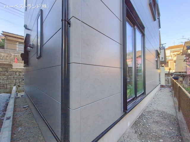 神奈川県横浜市瀬谷区阿久和東2丁目の新築戸建て外構写真 2026年1月6日撮影