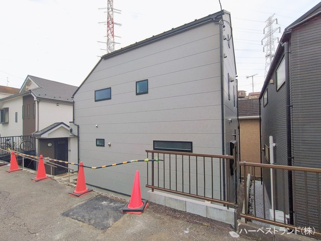 神奈川県横浜市瀬谷区阿久和東２丁目の新築戸建て外構写真 2026年2月9日撮影