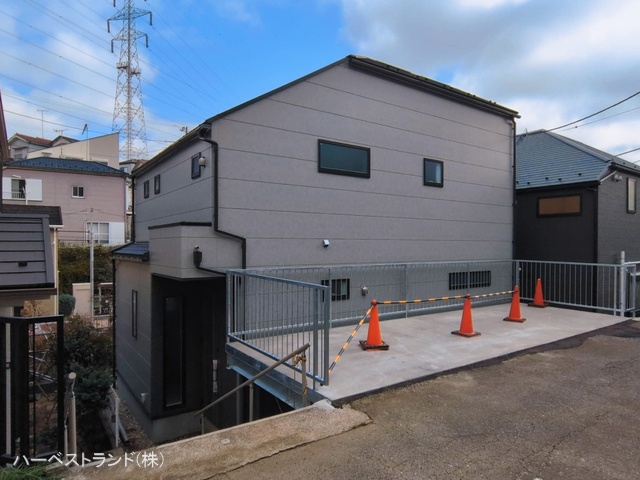 神奈川県横浜市瀬谷区阿久和東2丁目の新築戸建て完成写真 2026年3月9日撮影