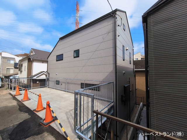 神奈川県横浜市瀬谷区阿久和東2丁目の新築戸建て完成写真 2026年3月9日撮影