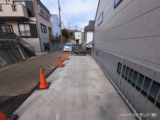 神奈川県横浜市瀬谷区阿久和東2丁目の新築戸建て完成写真 2026年3月9日撮影