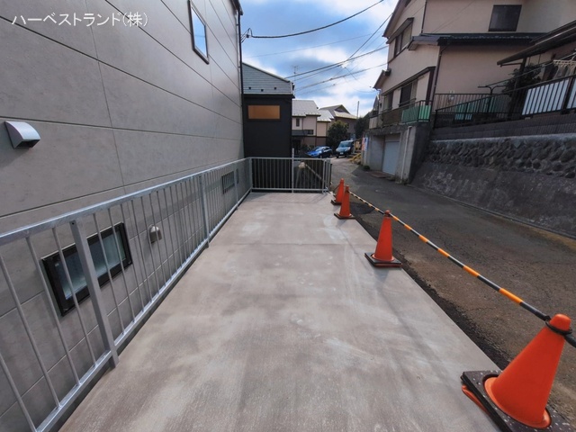 神奈川県横浜市瀬谷区阿久和東2丁目の新築戸建て完成写真 2026年3月9日撮影