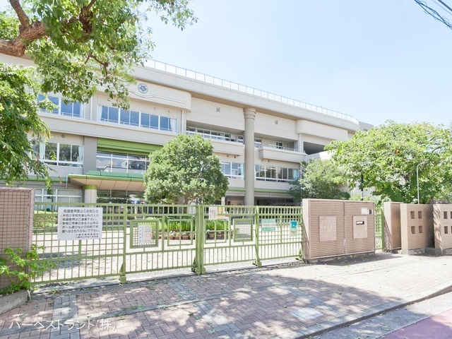 川崎市立井田小学校 距離1070m