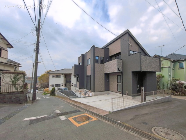 神奈川県横浜市泉区新橋町の新築戸建て完成写真 2026年3月29日撮影