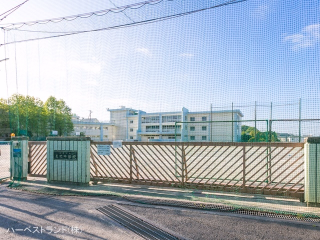 川崎市立長沢中学校