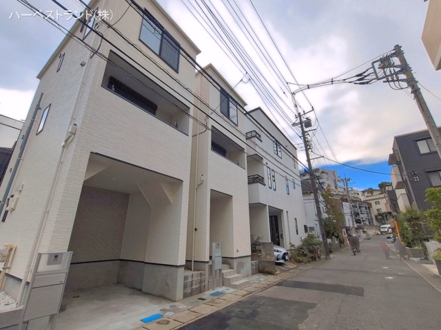 川崎市高津区蟹ケ谷（戸建）B 完成