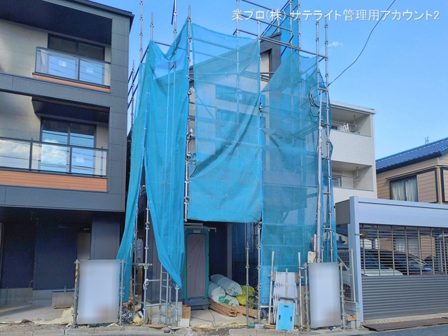 東京都江戸川区上篠崎２丁目の新築戸建てシート写真 2026年2月8日撮影