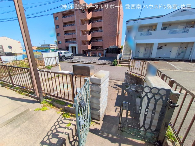 愛知県弥富市川平１丁目の中古戸建て完成写真 2025年4月3日撮影