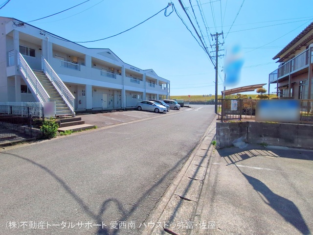 愛知県弥富市川平１丁目の中古戸建て完成写真 2025年4月3日撮影