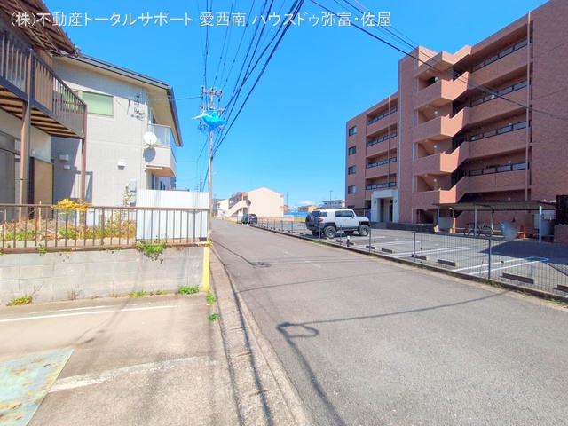 愛知県弥富市川平１丁目の中古戸建て完成写真 2025年4月3日撮影