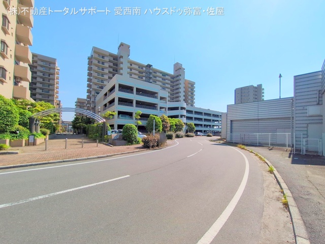 愛知県海部郡蟹江町本町５丁目のマンション『ライオンズマンションニューシティ蟹江二番館』外観写真 2025年6月3日撮影