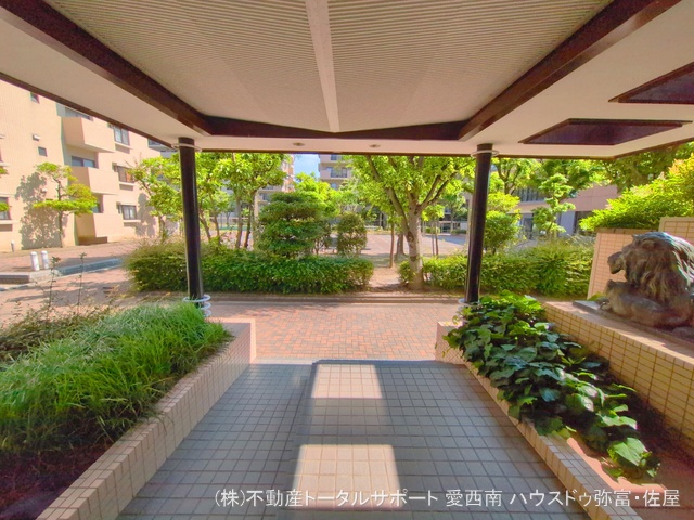 愛知県海部郡蟹江町本町５丁目のマンション『ライオンズマンションニューシティ蟹江二番館』外観写真 2025年6月3日撮影