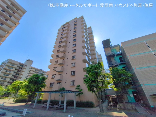 愛知県海部郡蟹江町本町５丁目のマンション『ライオンズマンションニューシティ蟹江二番館』外観写真 2025年6月3日撮影
