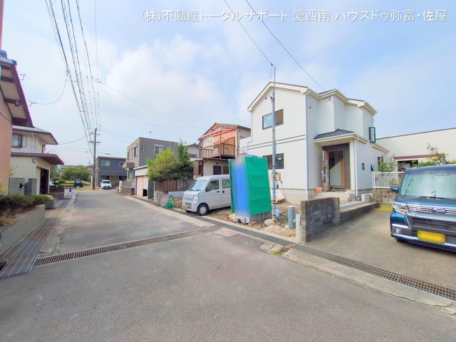 愛知県津島市唐臼町油田の新築戸建て外構写真 2025年9月9日撮影