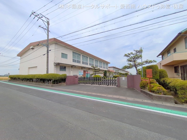 弥富市立十四山西部小学校　距離400m