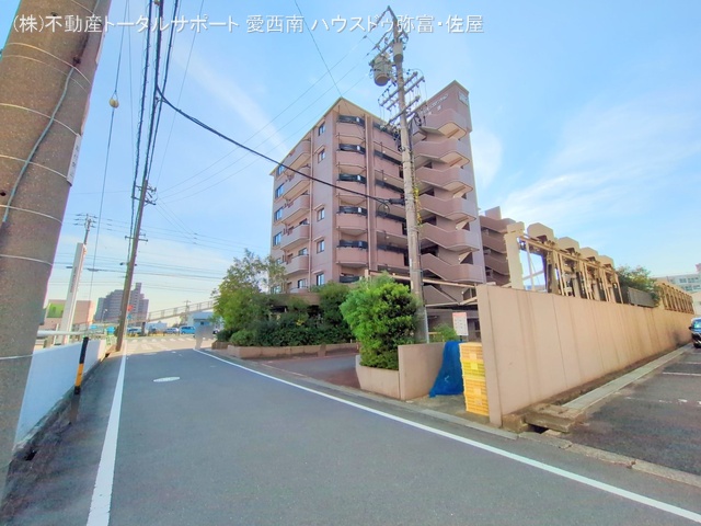 愛知県海部郡蟹江町富吉４丁目のマンション『ライオンズマンション富吉』外観写真 2025年10月29日撮影