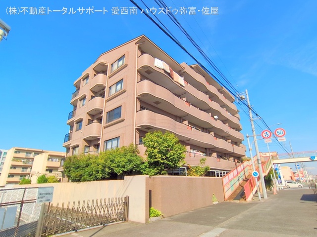 愛知県海部郡蟹江町富吉４丁目のマンション『ライオンズマンション富吉』外観写真 2025年10月29日撮影