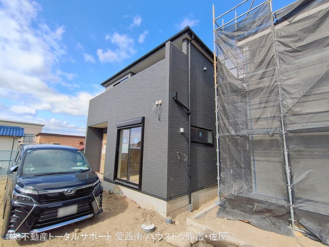 愛知県愛西市佐屋町亥新田の新築戸建て外構写真 2026年2月8日撮影