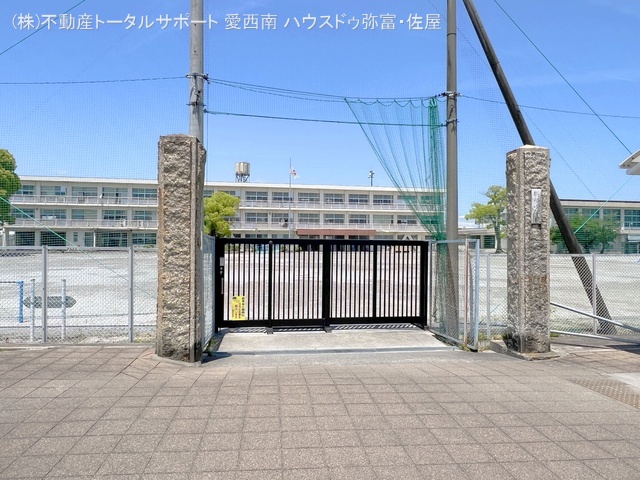愛西市立勝幡小学校 距離350m